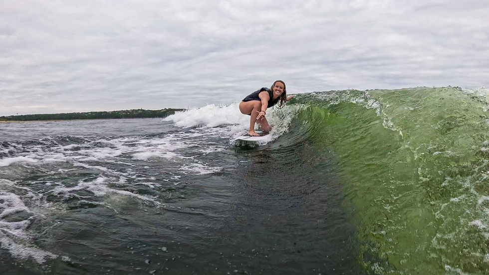 surf wave of cobalt r8 surf lake travis
